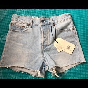 Levi’s Wedgie shorts, NWT